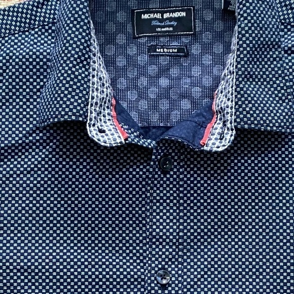 MICHAEL Brandon Navy Button Down/Size M - Picture 2 of 6